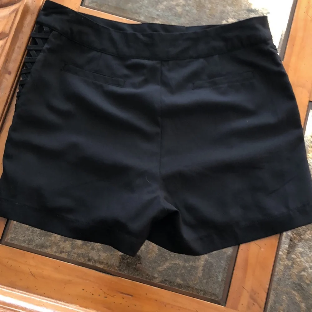 Shorts - Picture 2 of 4